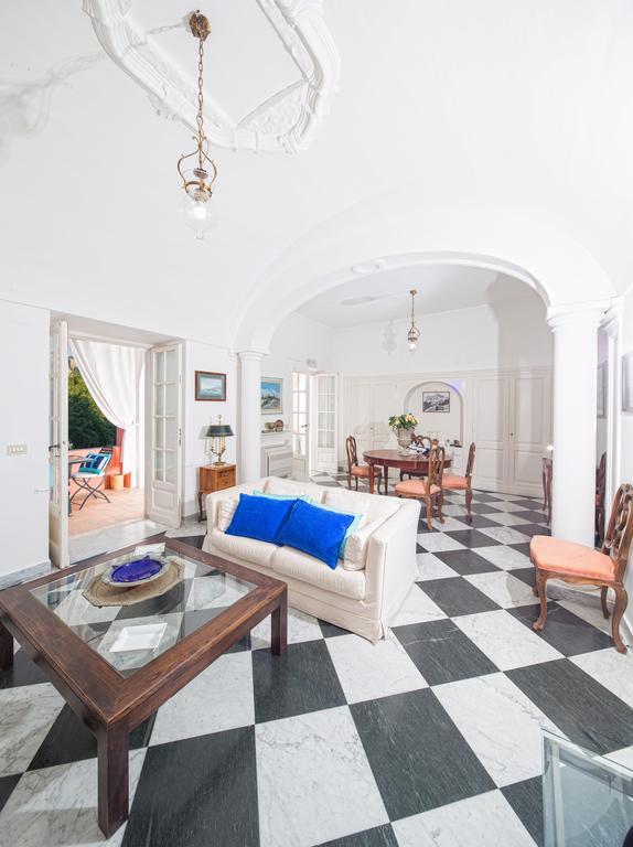 Capri Villa Bismarck الغرفة الصورة